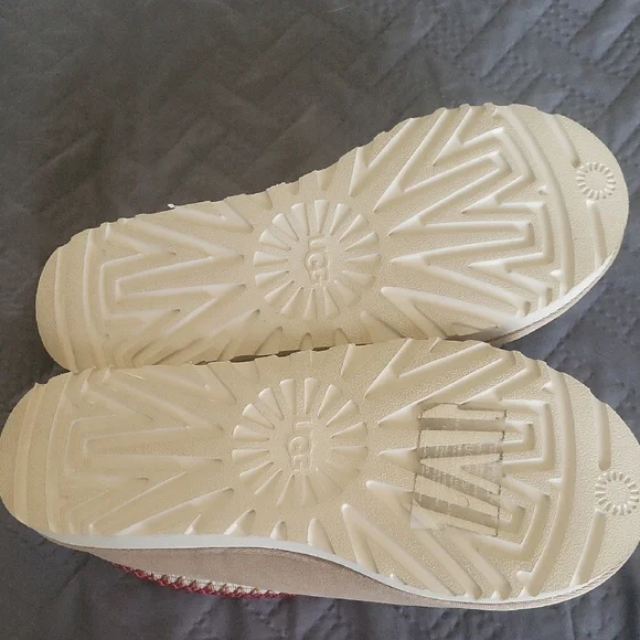UGG Tan Slippers with Red Accent - Picture 3 of 6